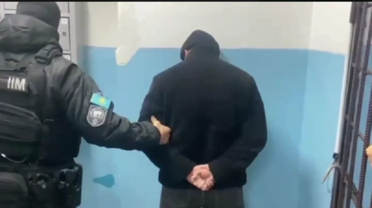 Ер адам ұрыларға өз туысының пәтерін тонауға көмектескен