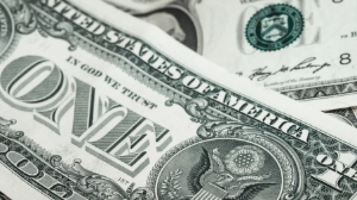 Қор нарығында доллар тағы 3 теңгеге арзандады