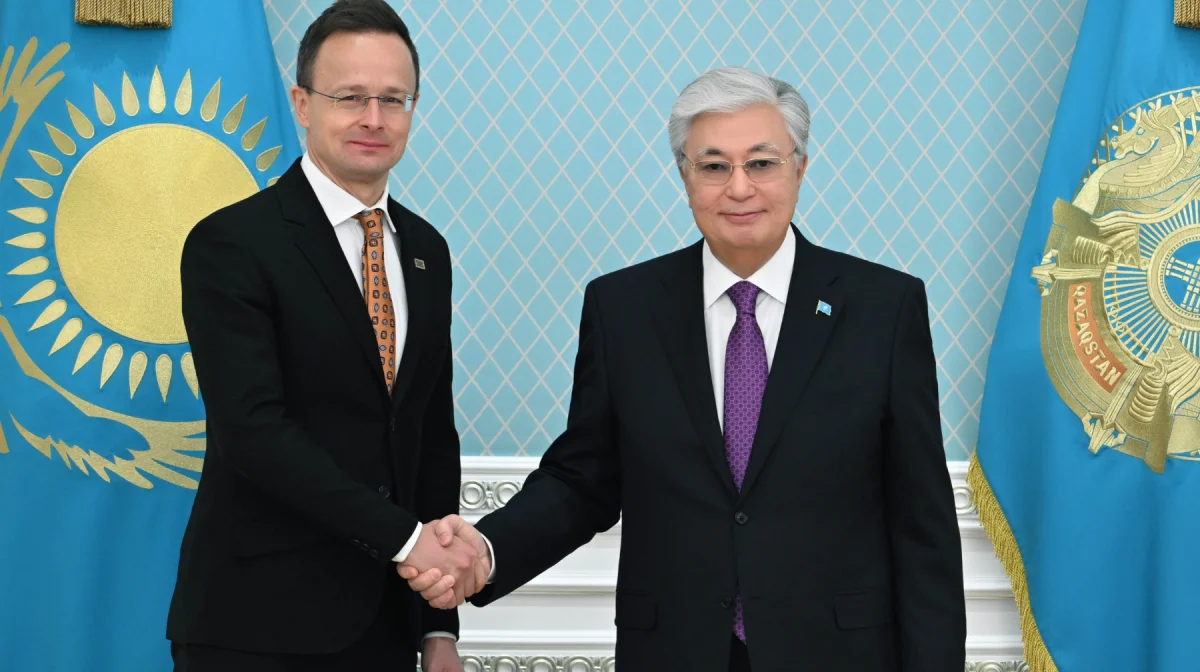 Президент Мажарстанның Сыртқы істер министрін «Достық» орденімен марапаттады