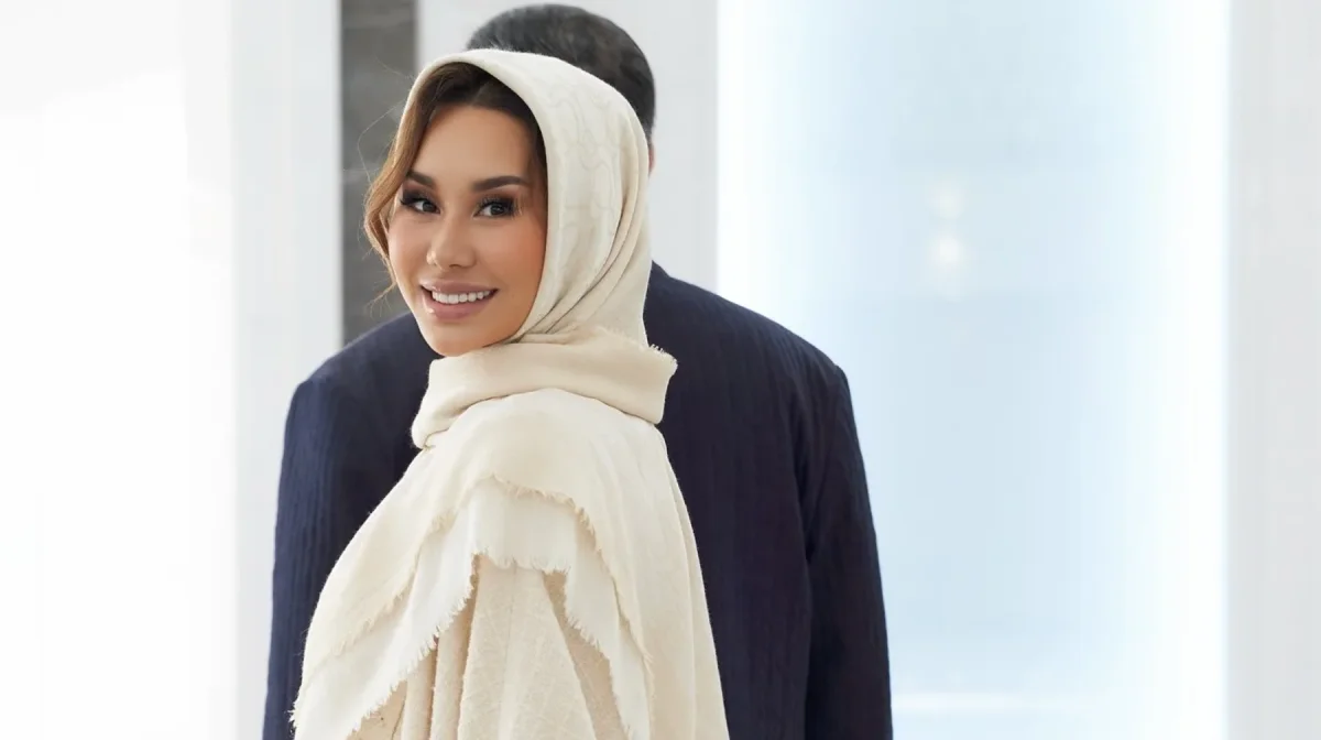 Forbes тізіміндегі олигарх: Тележүргізуші Динара Сәтжан күйеуін көрсетіп,тегін ауыстырды