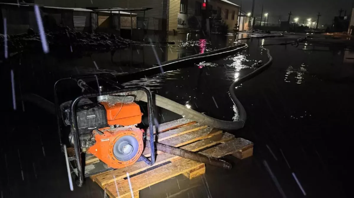 Ақмола облысын су басты: Құтқарушылар тасқын салдарымен күресуде