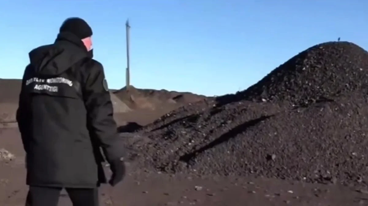 Казахстанец незаконно добывал руду и продавал в Россию