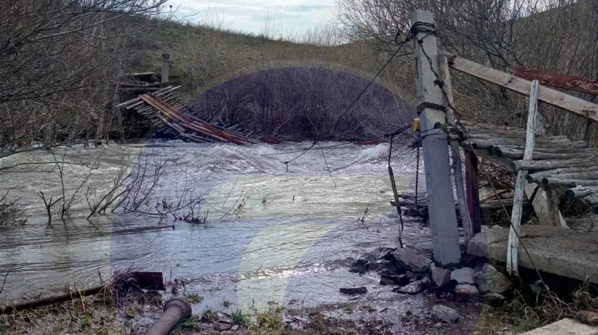 Тасқын құрбандары: Абай облысында көпір опырылып, 3 адам суға ағып кеткен