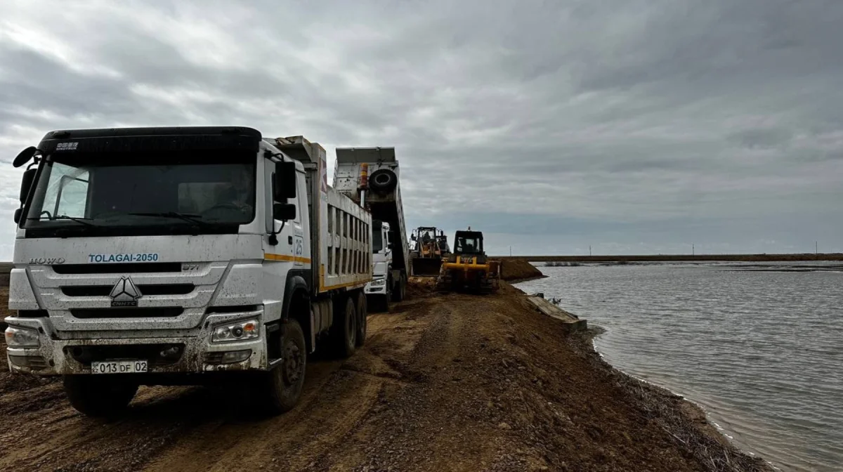 Сельчане спасены от затопления: В Костанайской области восстанавливают плотину