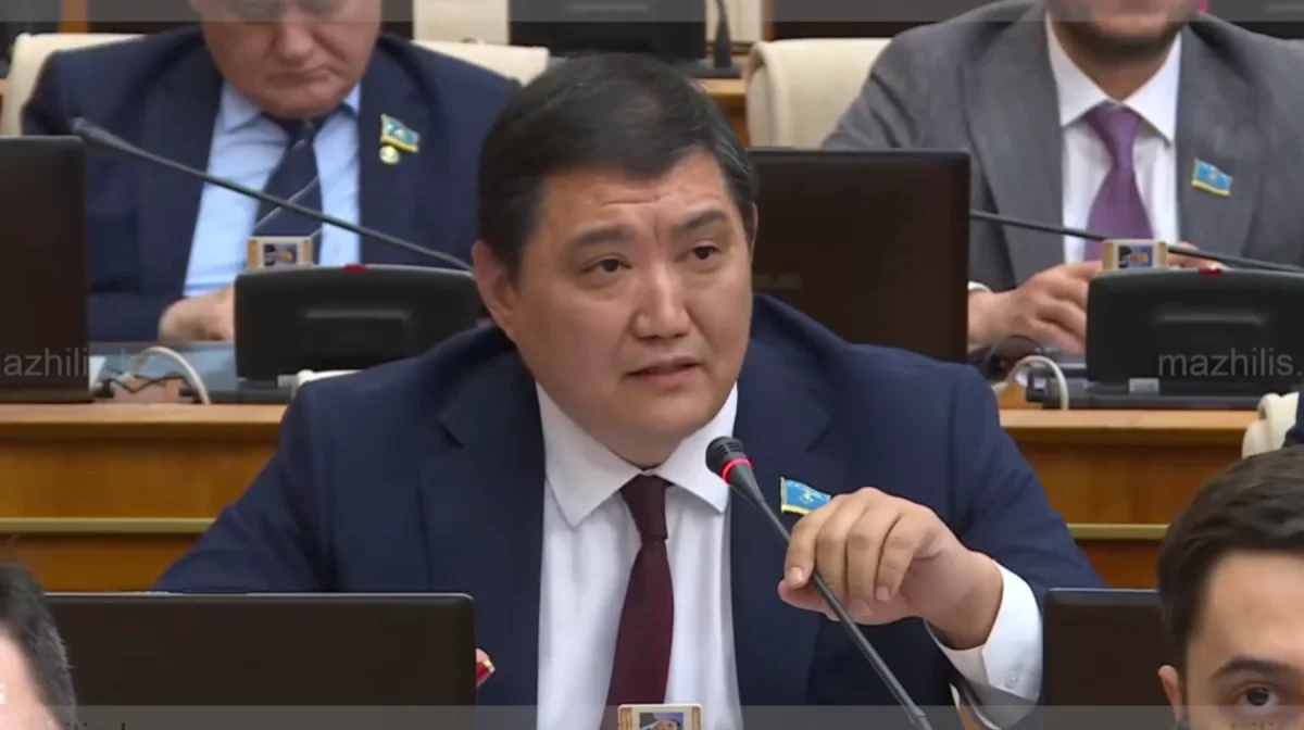 Ақша жымқырған жеке сот орындаушылар әлі жұмыс істеп жүр – Бақытжан Базарбек