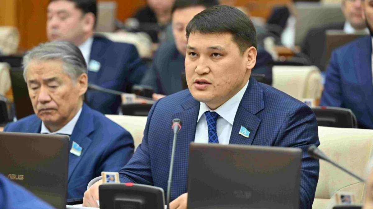 Шымкентте әкім орынбасары Руслан Берденовті атып кетті