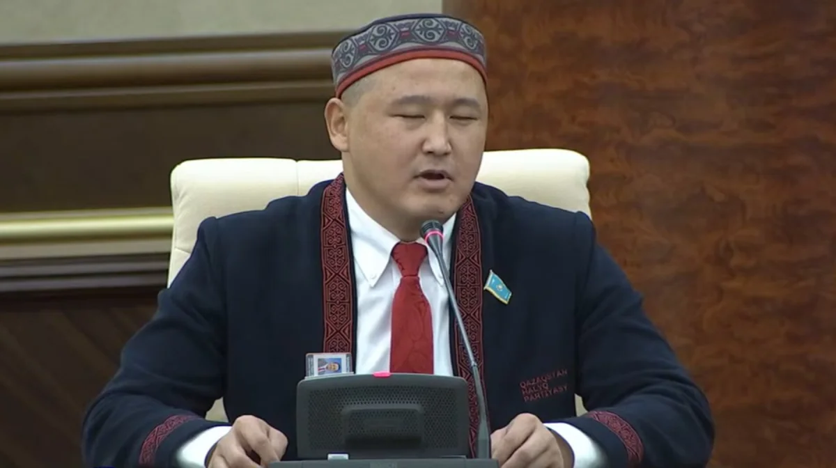 скриншот из видео