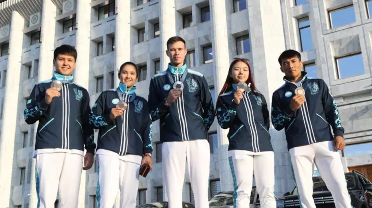Олимпиада жүлдегерлері араға 8 ай салып мемлекеттік сыйақы алды