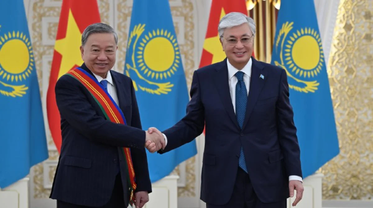 Тоқаев То Ламды І дәрежелі «Достық» орденімен марапаттады