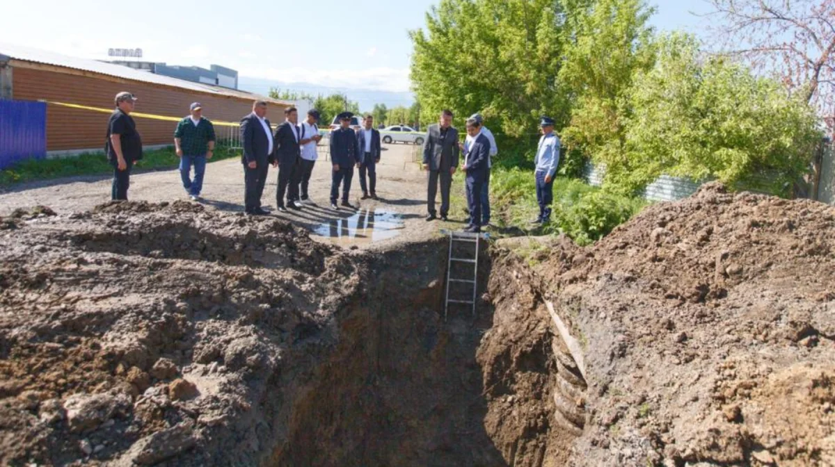 Трагедия на глубине: коммунальщики задохнулись под обвалом в ВКО