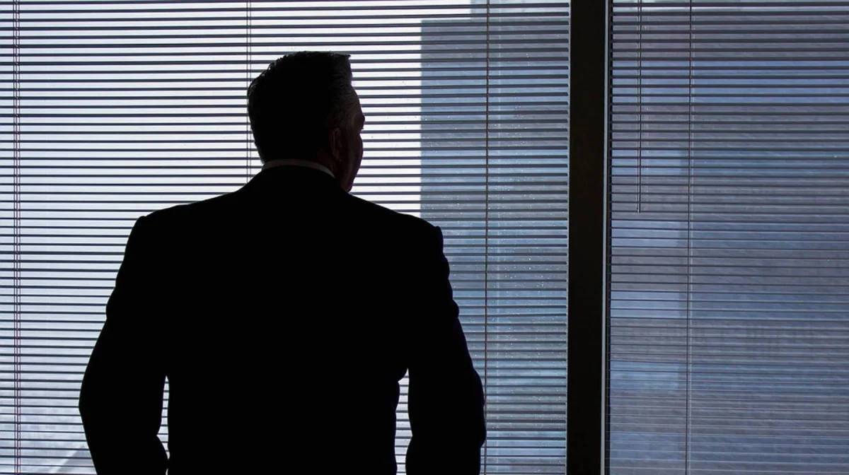 За взятку разрешил завысить тариф на электричество: чиновника из Жетысу оштрафовали