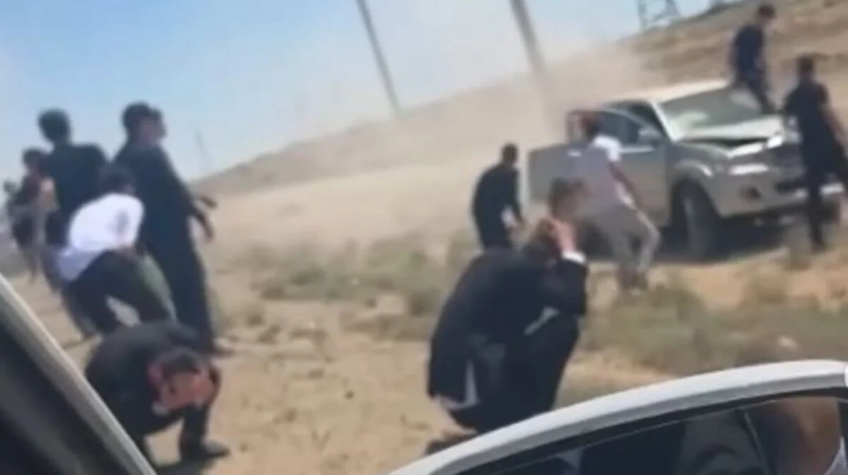 Жаңаөзенде түлектер тізгіндеген көлік апатқа ұшырады