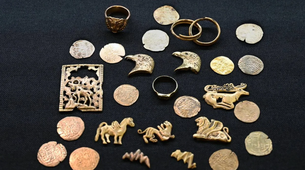 Сақ дәуіріндегі алтын мүсіндер мен монеталар Ұлттық музейге жеткізілді