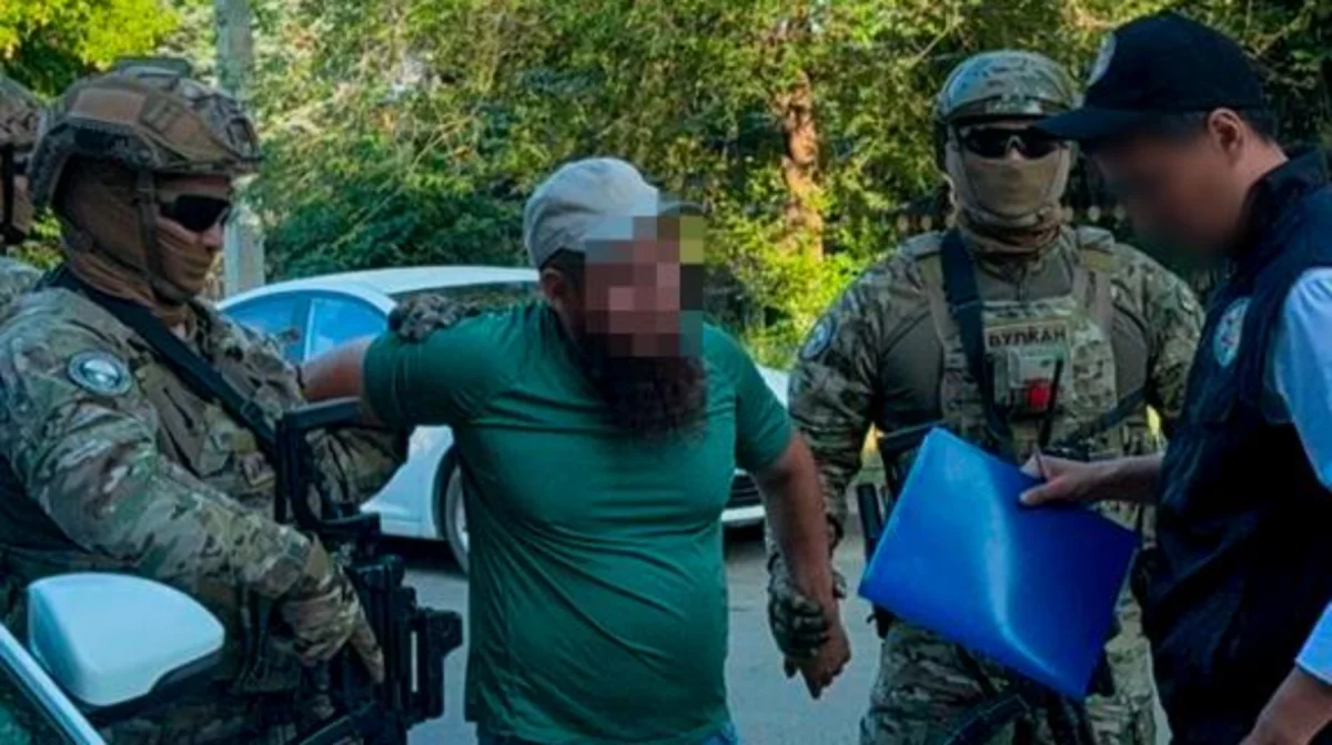 Оралда кәсіпкерлерді бопсалаумен айналысқан қылмыстық топ ұсталды