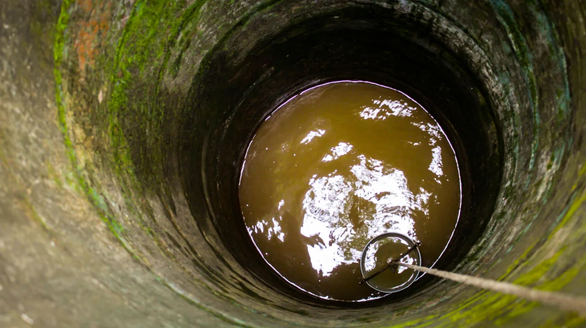 9-летняя девочка и мужчина погибли в колодце в Актюбинской области