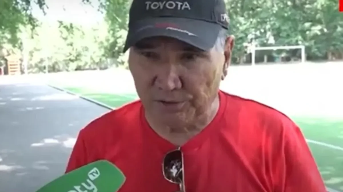 «Олар қымбат иттер, ақшасын төлейсің»: Баланы құтқарып қалған зейнеткерден ит иелері өтемақы талап етті