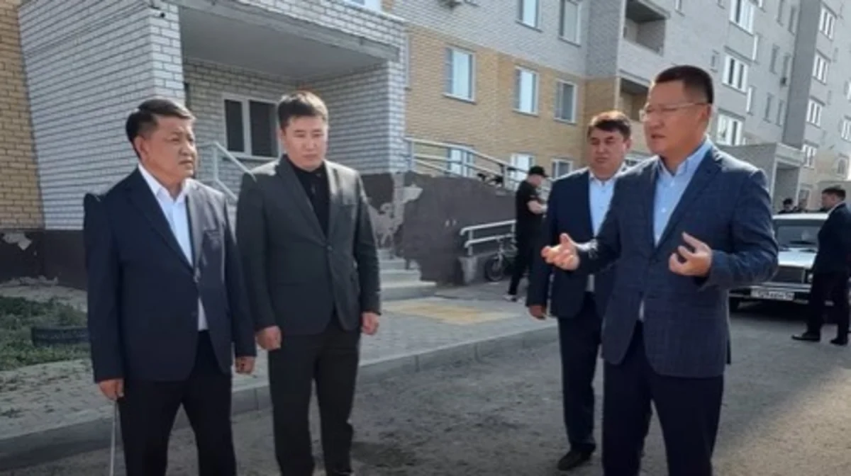 В Аксу полетели головы за провал восстановления после урагана (ВИДЕО)