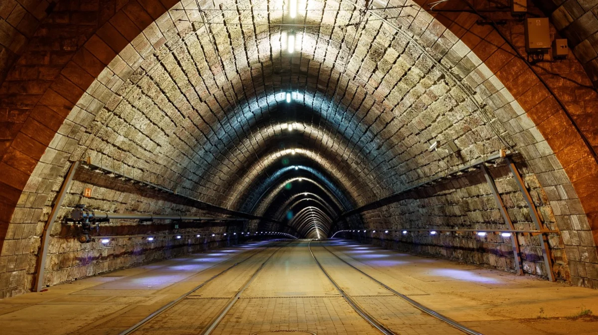 В Туркестанской области ликвидирован тоннель для вывоза топлива в Узбекистан