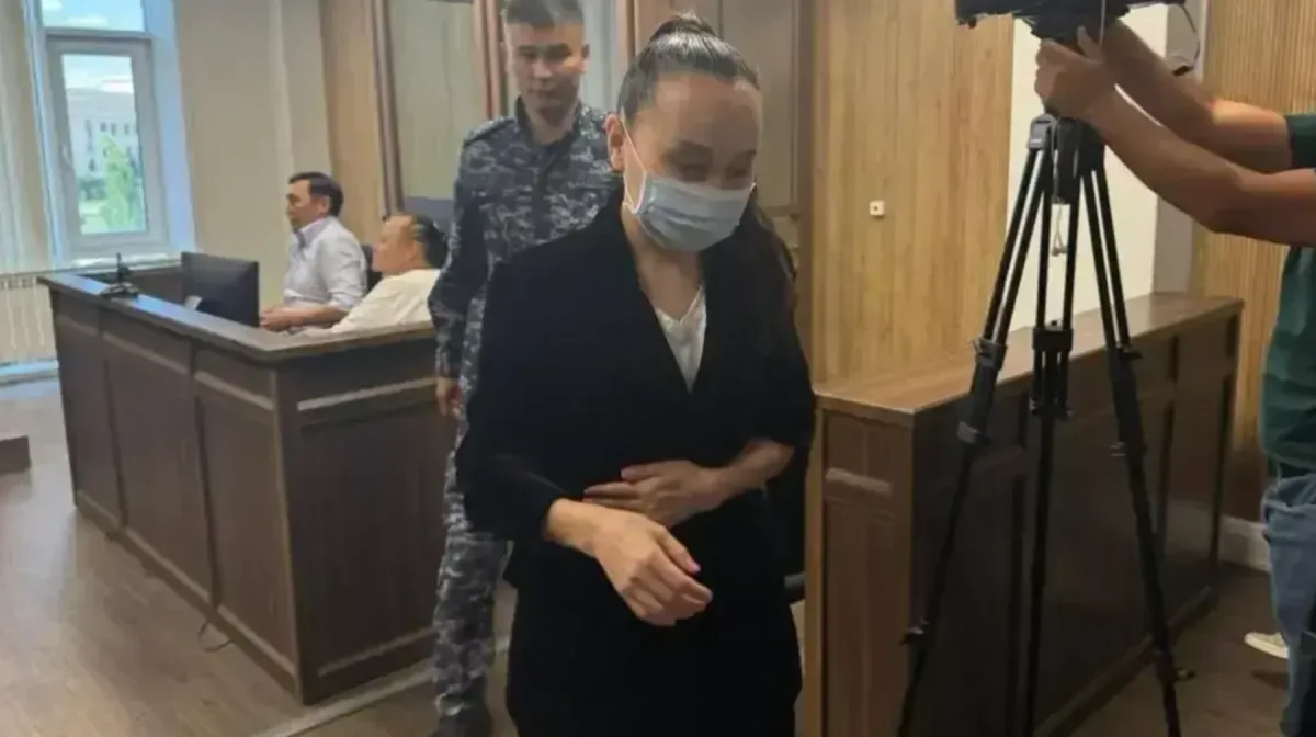 «Жылаған жоқ»: Перизат Қайрат сот үкімін естігенде қандай халде болды