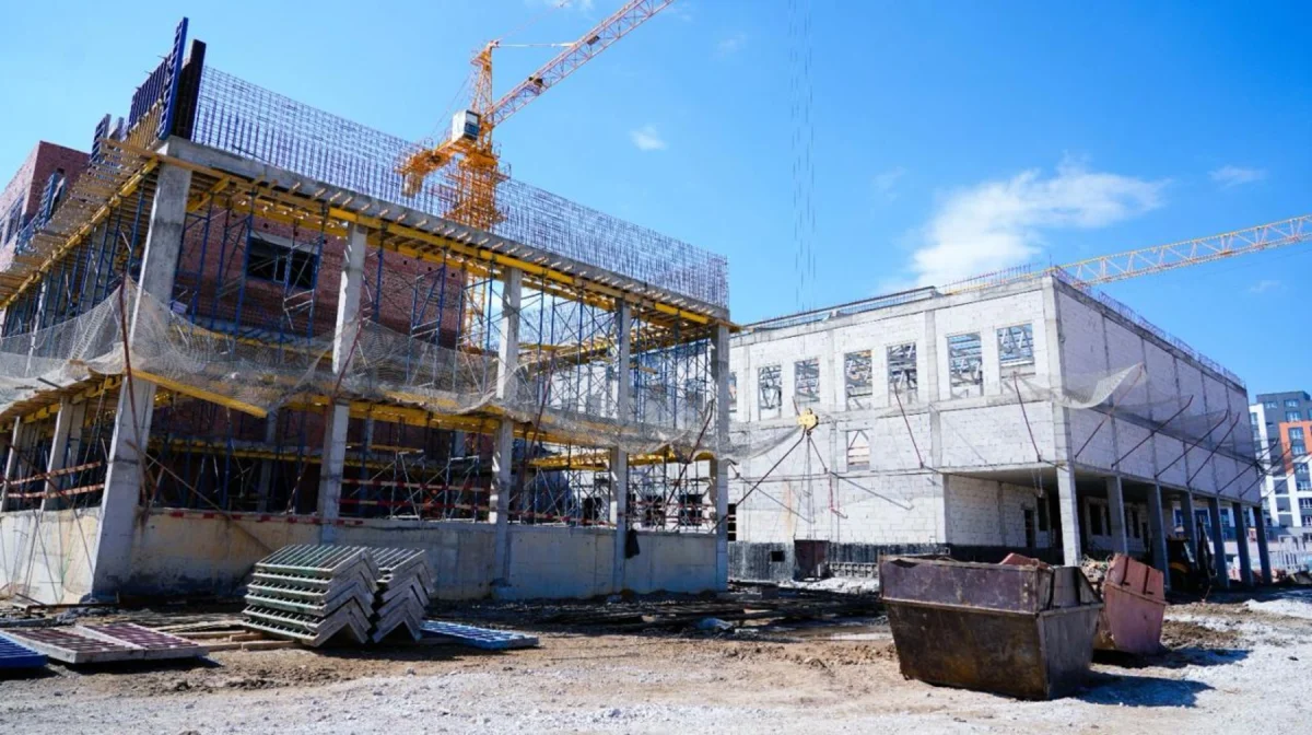 Бектенов не простит опозданий: акимам поручено срочно завершить ремонт в 34 школах