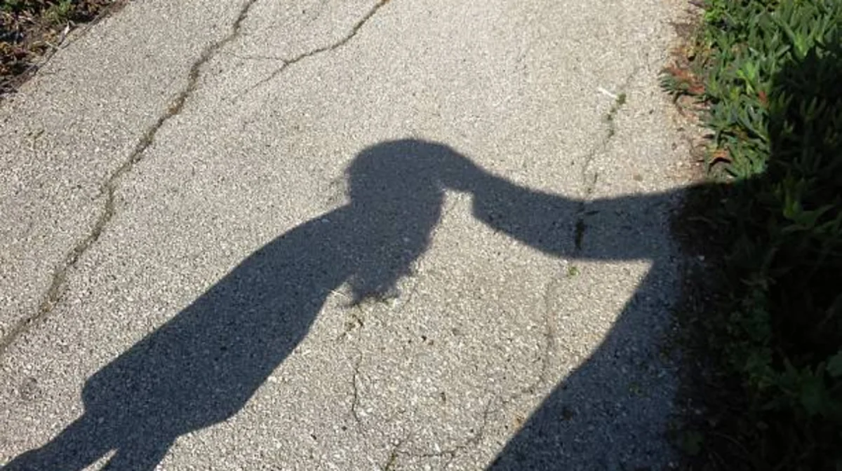 «Ұрлап әкетіп зорлаған»: Батыс Қазақстанда жоғалған 6 жастағы қыз ауыл шетінен табылды