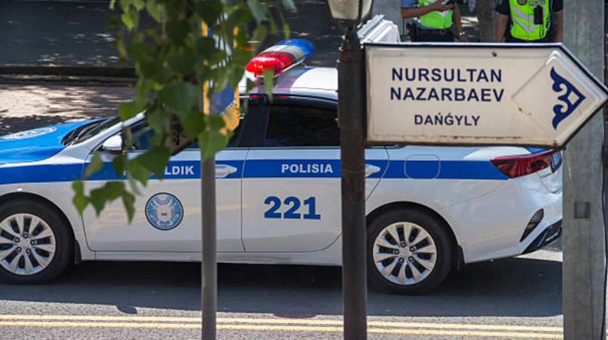 Алматыда көлік ішінен ер адамның мәйіті табылды
