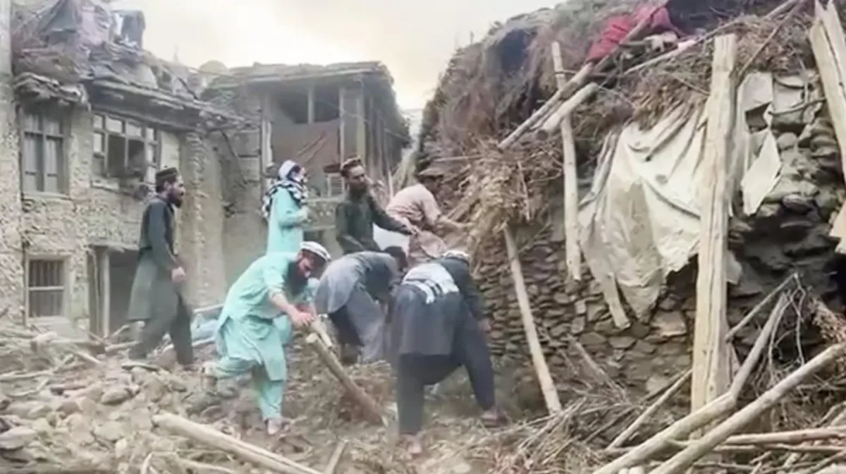 Ауғанстандағы жер сілкінісі. Фото: x.com/nabilajamal_