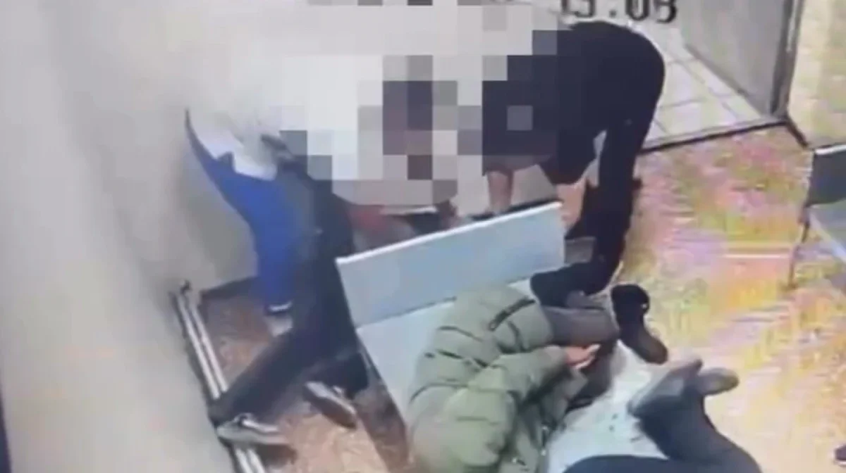 «Бүйрегін жарамсыз еткен»: Қостанайда дәрігерлер ер адамды аяусыз сабағын