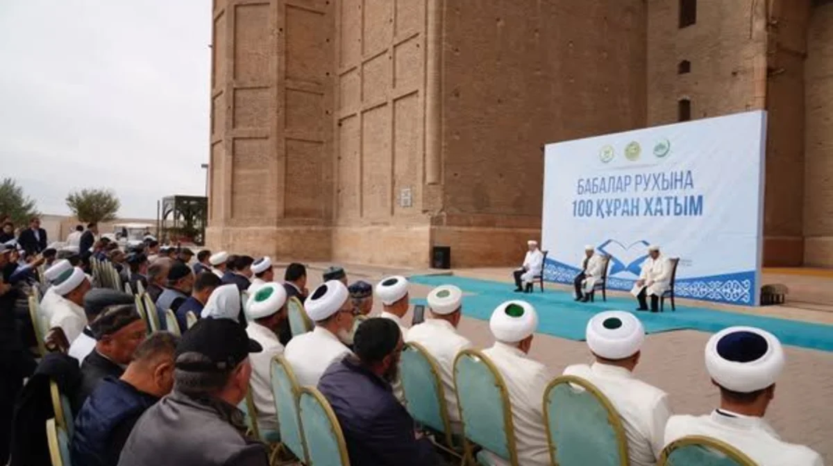 "Бабалар рухына 100 хатым": Түркістанда ел бірлігін дәріптеуге арналған шара өтті