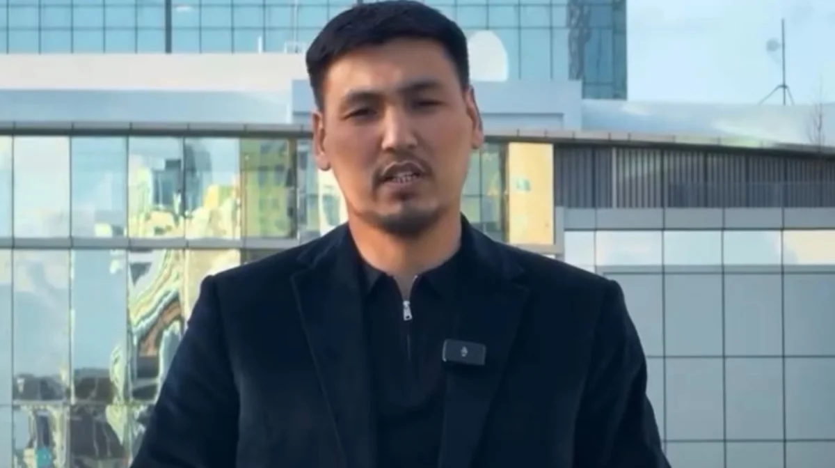 «Мені ешкім қолдауға келмегені жанымды ауыртады»: Ілияс Сариев сотта жауап берді