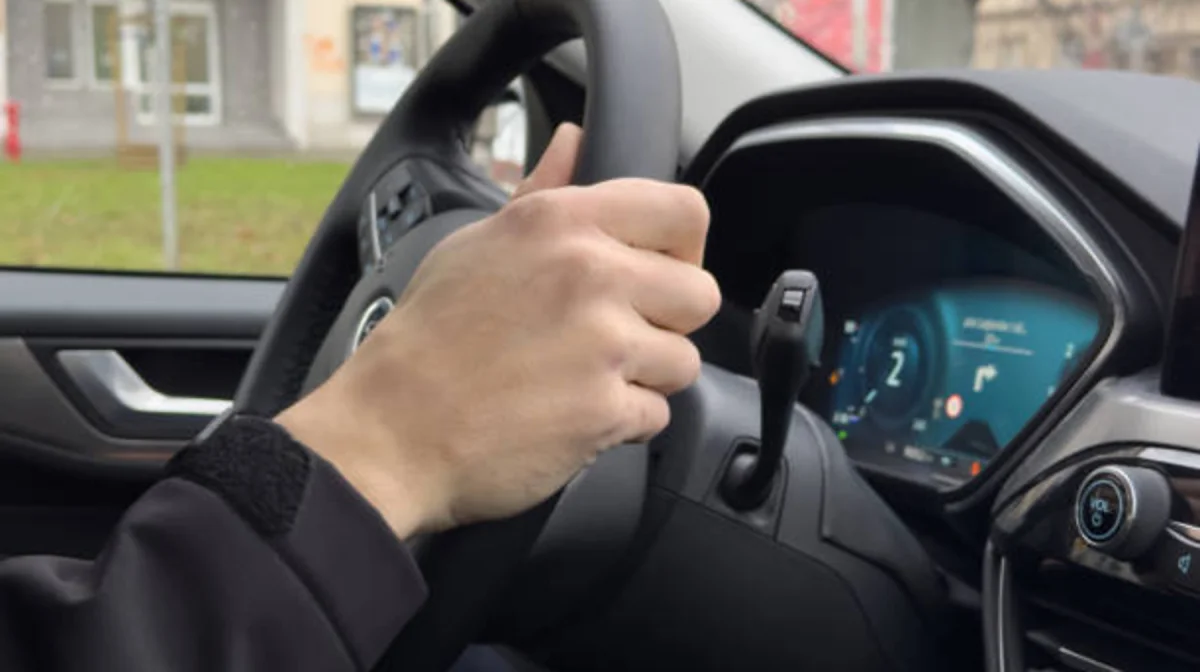 Астанада Кореядан көлік алдырмақ болған 70-тен астам адам тақырға отырды