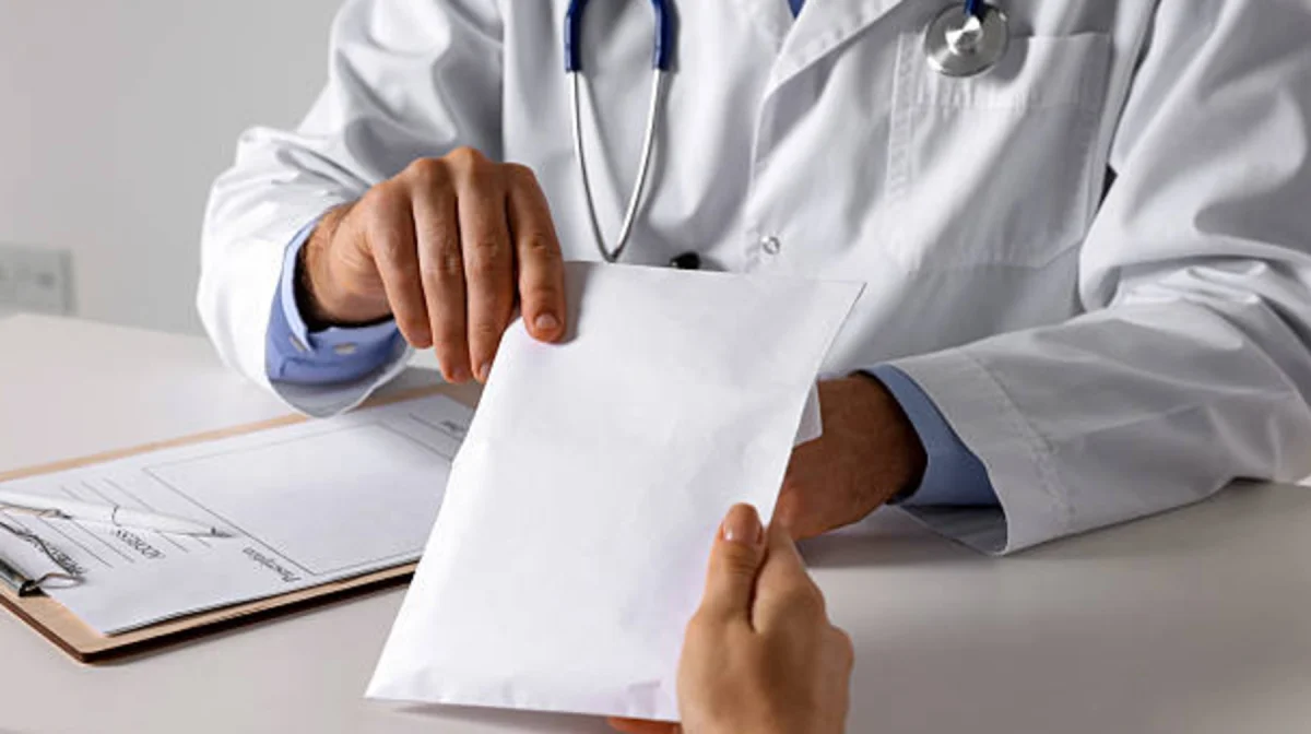 Аурухана қаржысына пәтер алған: Түркістанда бас дәрігер тергеуге алынды