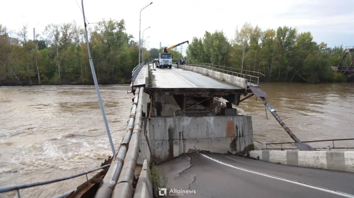 Өскемендегі қираған көпір қайта жөнделмек