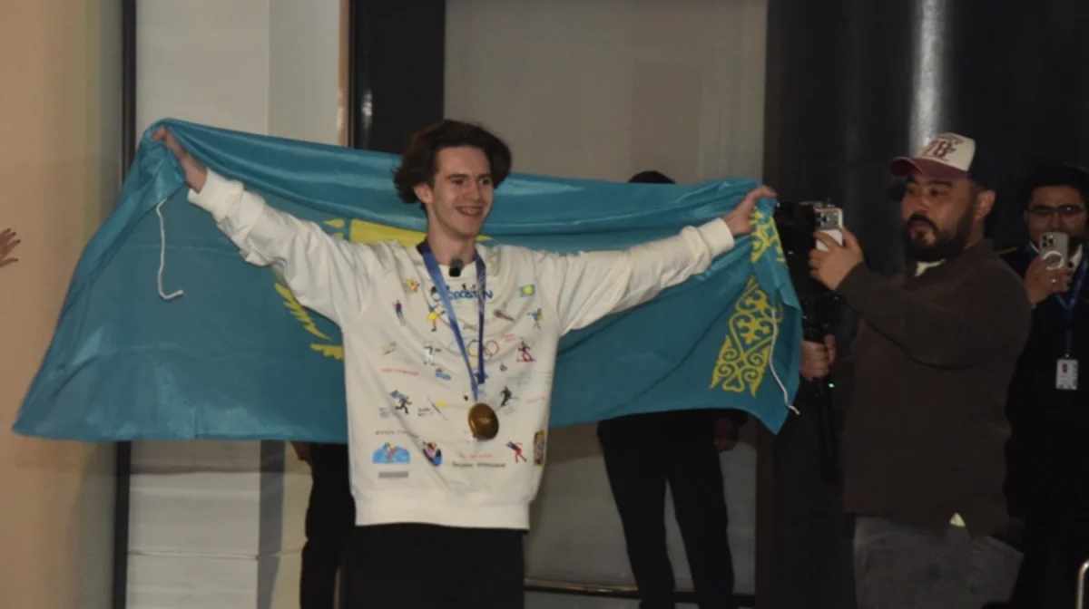 Астанада Олимпиада чемпионы Михаил Шайдоровты салтанатты түрде қарсы алды