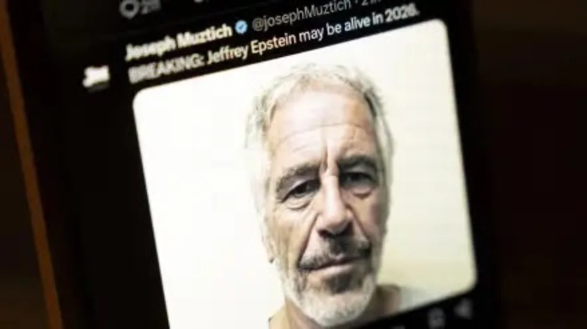 Депутаттар Эпштейн ісіне қатысы бар деген күдікке ілінген Мәсімов пен Келімбетовті тексеруді талап етті