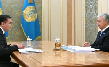 Токаев принял акима Астаны Жениса Касымбека