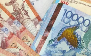 Казахстанцы задолжали ломбардам более 71 млрд тенге