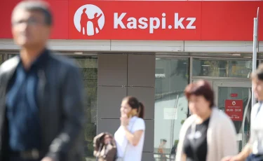 Kaspi и Home Credit Bank приостановили открытие карт нерезидентам Казахстана