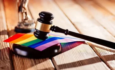 «Пламенный привет от «Дяди Дональда»: против закона о ЛГБТ выступили некоторые чиновники в Казахстане