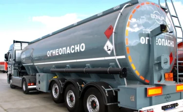 Все видят, как в соседние страны контрабандой вывозят топливо - Президент