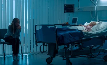 Родителям разрешат находиться с детьми в реанимации в Казахстане