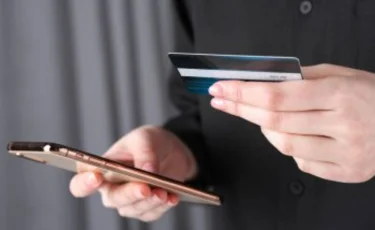 Граждан Армении, Грузии, Ирана, Сирии и Ливана задержали по подозрению в мошенничестве против казахстанцев (видео)