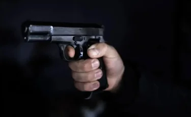 Знакомый выстрелил в голову мужчине в Астане