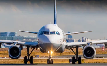 Дополнительные авиарейсы запустят в Казахстане на мартовские праздники