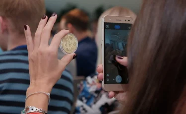 Казахстанцев вовлекли в финансовую пирамиду покупкой криптовалюты