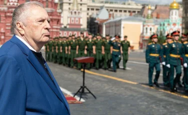 В Алматы хотят установить памятник Жириновскому?