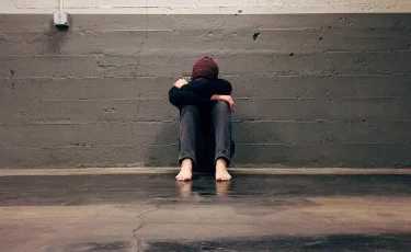 Преподавателя колледжа дважды застали пьяным в Жамбылской области