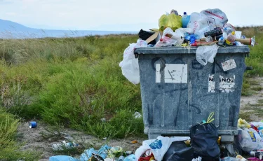 Жителям СКО незаконно завышали тарифы на вывоз мусора
