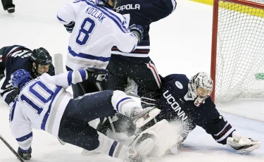 Хоккеисты "Барыса" третий месяц не получают зарплату