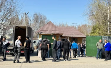 Алматыда жүк көлігі қағып өлтірген 7 жасар қыз жерленді